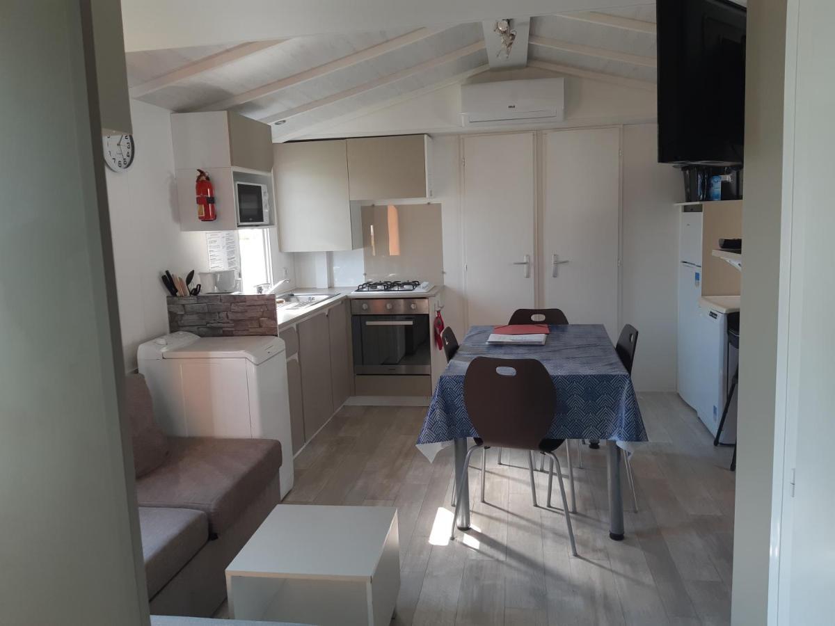 לס מתה Les Mobiles Homes De La Palmyre מראה חיצוני תמונה