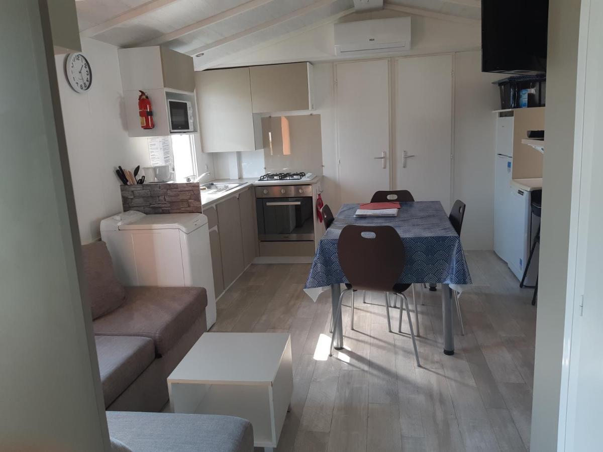 לס מתה Les Mobiles Homes De La Palmyre מראה חיצוני תמונה
